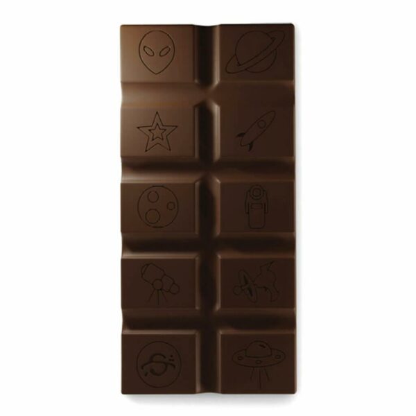 Close up of Stellar Dark chocolate chocolate bar available dosages: 500mg - 1000mg - 2000mg